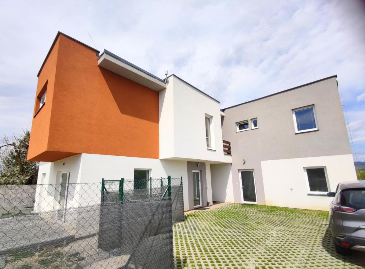 Comfort Apartment For 6 & Loggia & Free Parking Zsolna Kültér fotó