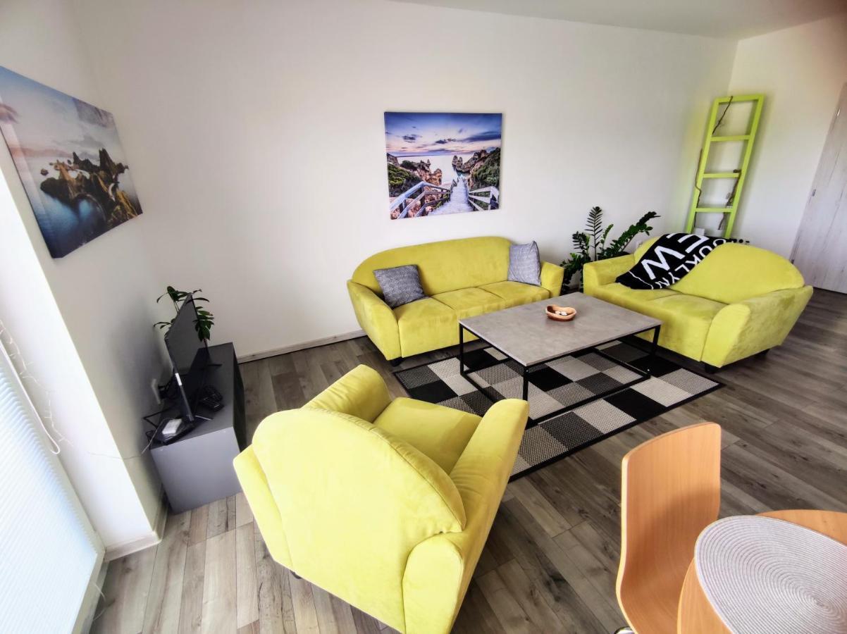 Comfort Apartment For 6 & Loggia & Free Parking Zsolna Kültér fotó